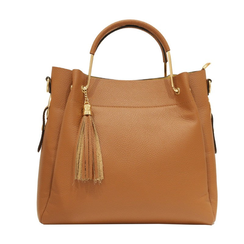 Bolso piel blanda asa metálica