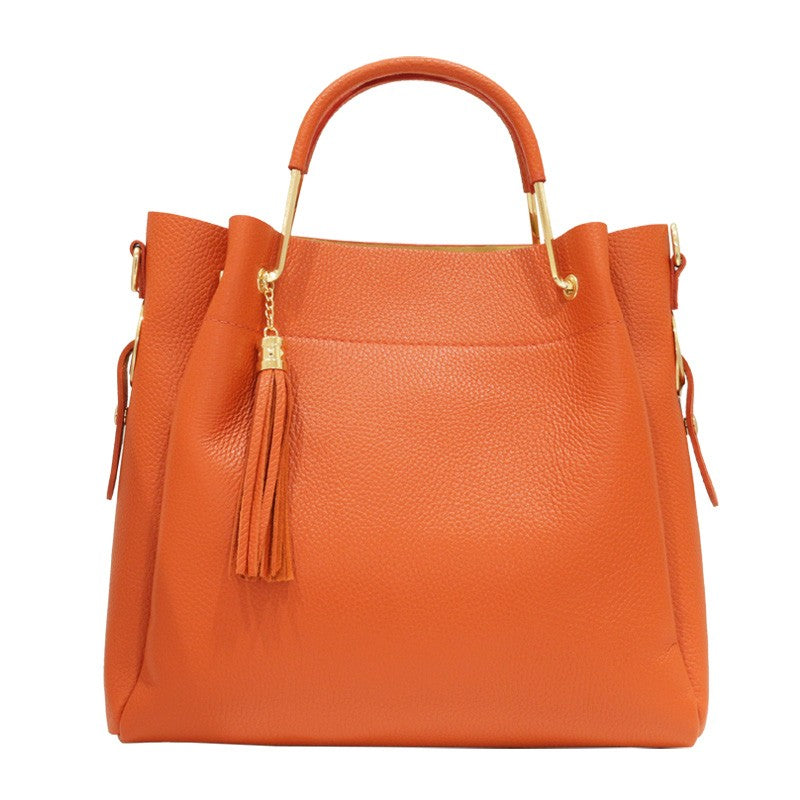 Bolso piel blanda asa metálica